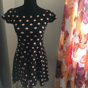 Polka dot long top